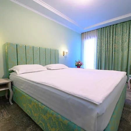 Hotel Iris-mimoza 3*