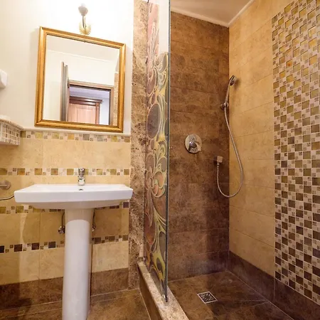 Iris-mimoza Hotel Jupiter