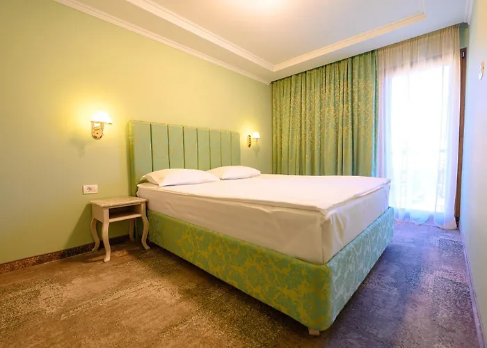 Iris-mimoza Hotel 3*