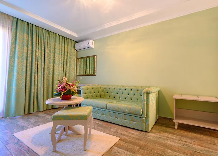 Iris-mimoza Hotel 3*